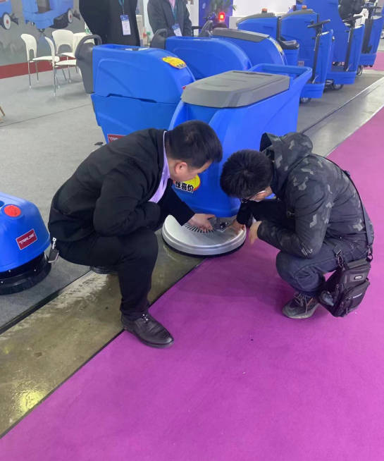 郑州小型电动洗地机是否适合用于环卫保洁